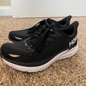 Women’s Clifton 8 Hokas